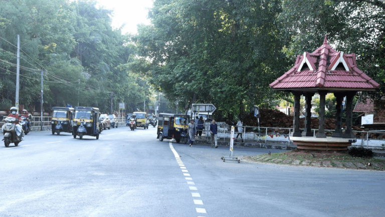 മാനാഞ്ചിറ മുതൽ വെള്ളിമാടുകുന്ന് റോഡ് വികസനം പൂർത്തിയാക്കും: മന്ത്രി റിയാസ്