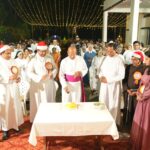 ജെ പി ഐയിൽ ക്രിസ്മസ് ആഘോഷം, ജെ പി ഐ ക്രിസ്മസ് ആഘോഷത്തിന് ബിഷപ് മാർ റമീജിയോസ് ഇഞ്ചനാനിയിൽ കേക്ക് മുറിക്കുന്നു.